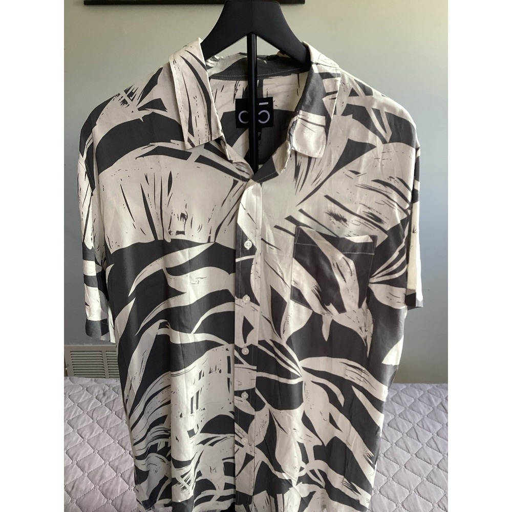 o15 Men's Hawaiian 100% Viscose Casual Button Up Shirt Size XL NWT